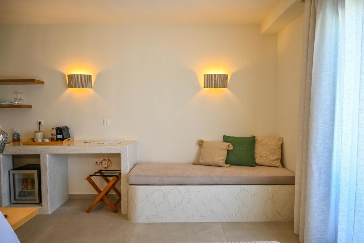 Schinoza Luxury Suites Schoinoussa Extérieur photo